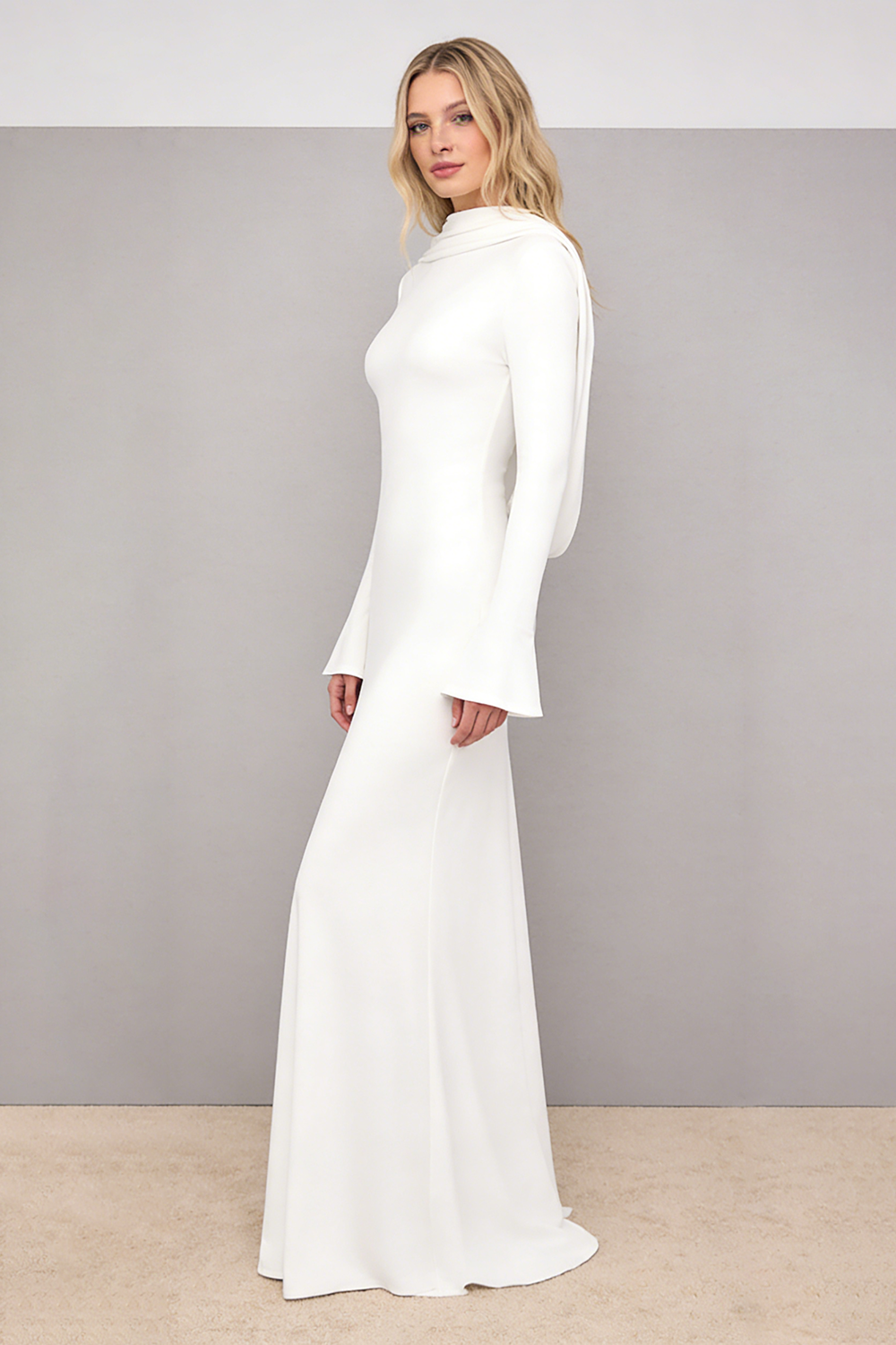 Backless Flared-cuffs Maxi Dress