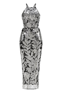 Robe ornée de sequins botaniques