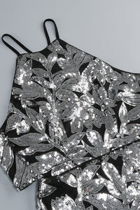 Robe ornée de sequins botaniques