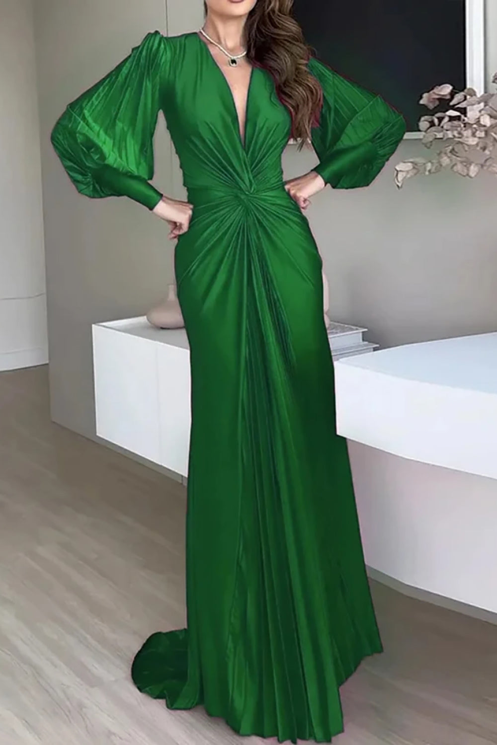 Robe longue à manches bouffantes froncées