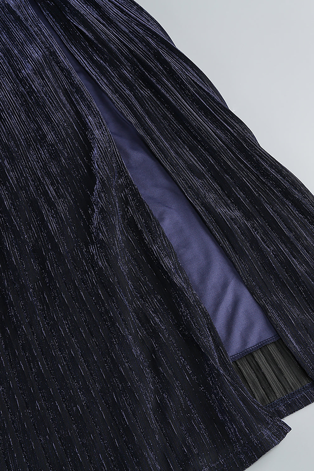 Halter-neck Ring-detail Pleated Maxi Dress