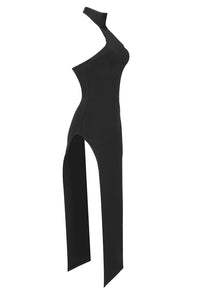 Vestido largo ajustado con aberturas y cuello halter en negro
