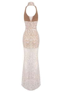 Vestido con cuello halter, cuentas y lentejuelas