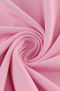 Vestido largo con aberturas anudadas en rosa