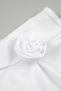 Robe asymétrique à fleurs appliquées roses