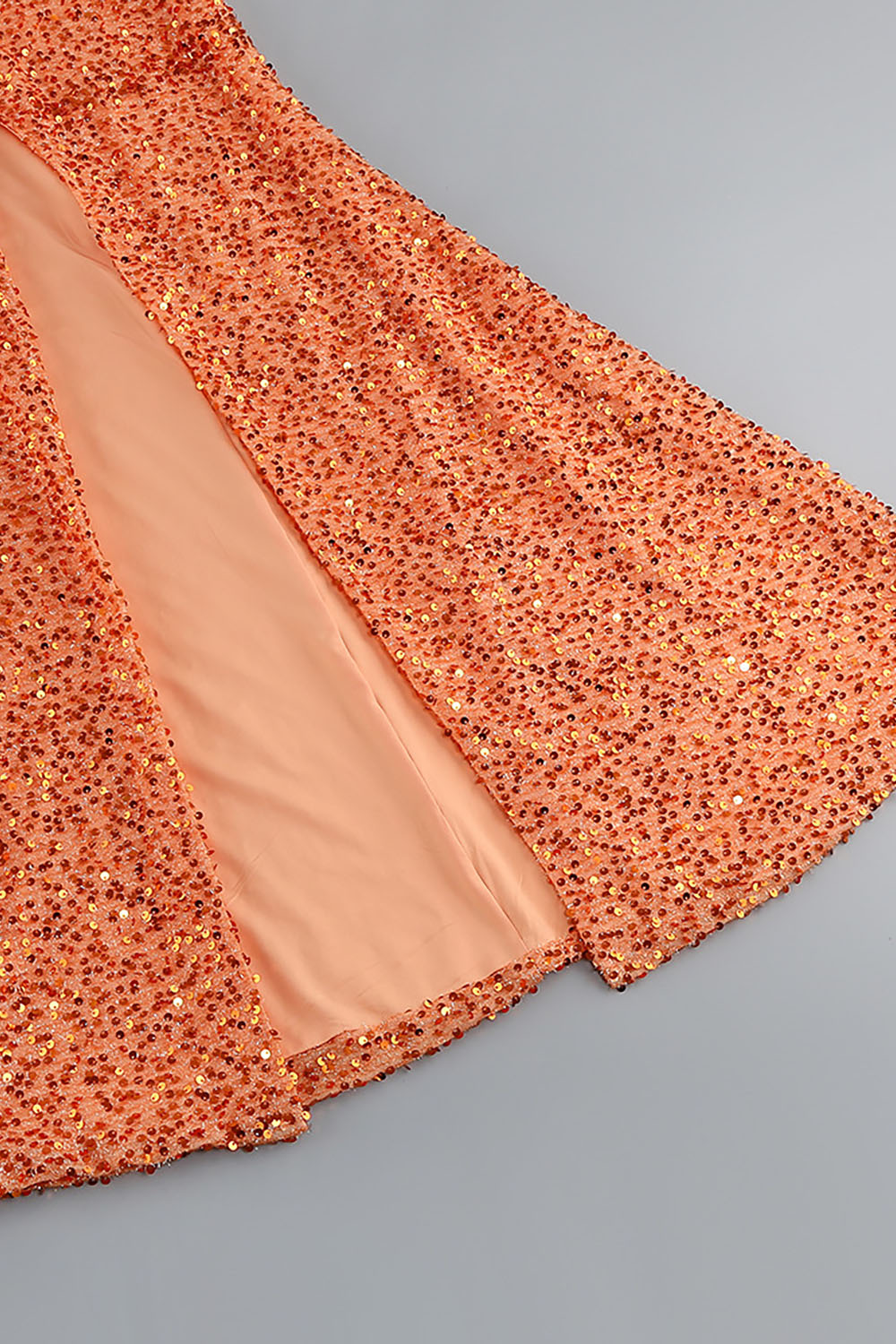Robe longue fendue à une épaule et paillettes brillantes en orange