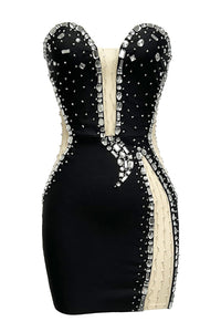 Mini-robe bustier avec bordure en strass