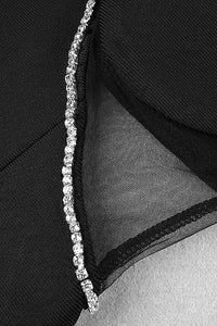 Mini robe noire à bretelles et col en V en maille patchwork de diamants