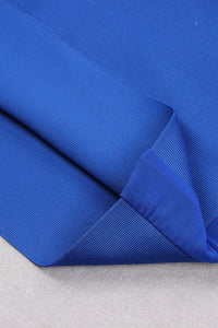 Mini-robe moulante bleue en maille à bretelles spaghetti