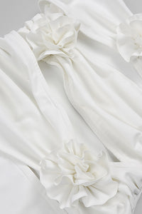 Robe longue ajourée florale à col licou