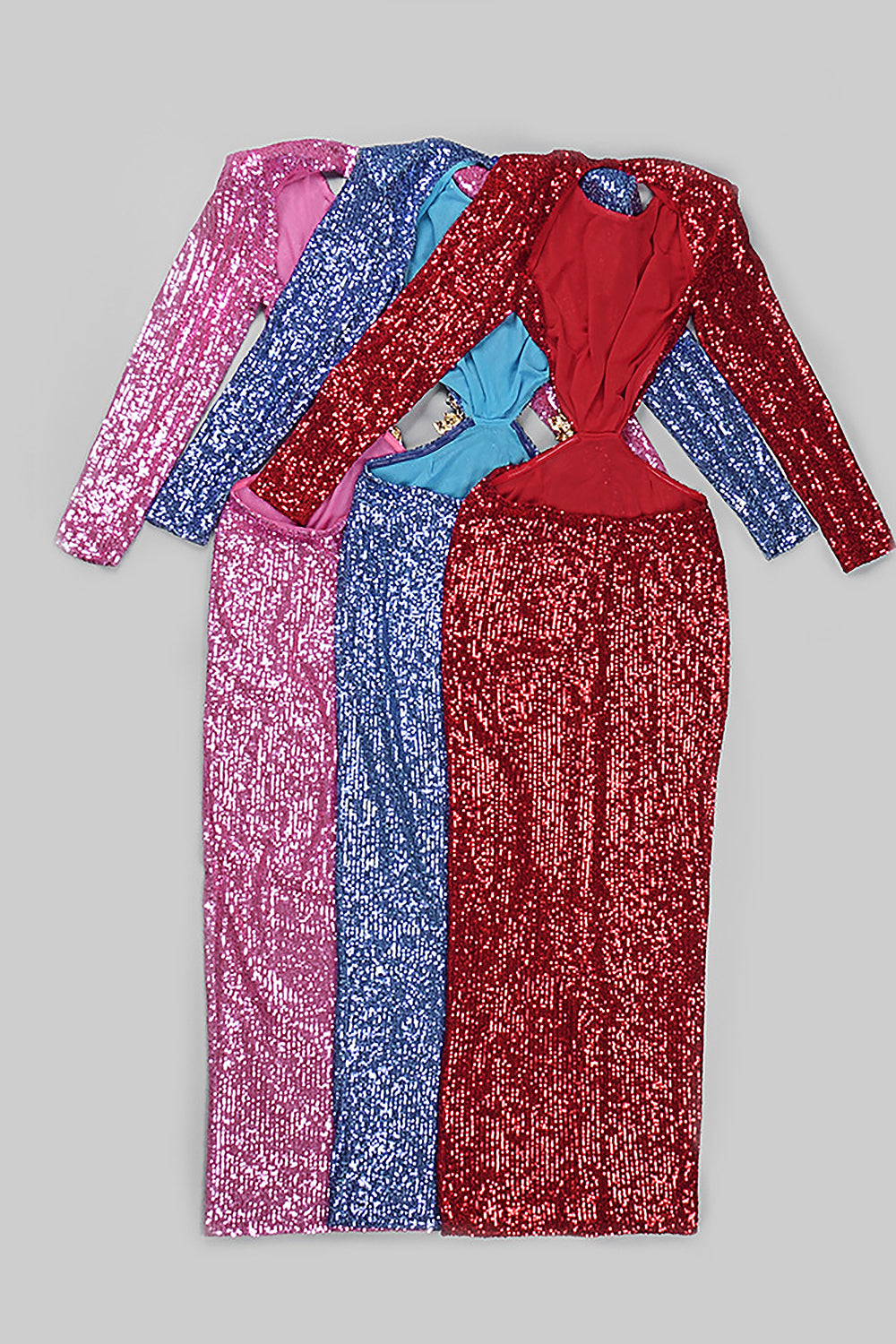 Vestido largo de lentejuelas con abertura y manga larga en rojo, rosa y azul