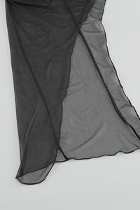 Vestido midi de malla ajustado plisado sin tirantes en negro