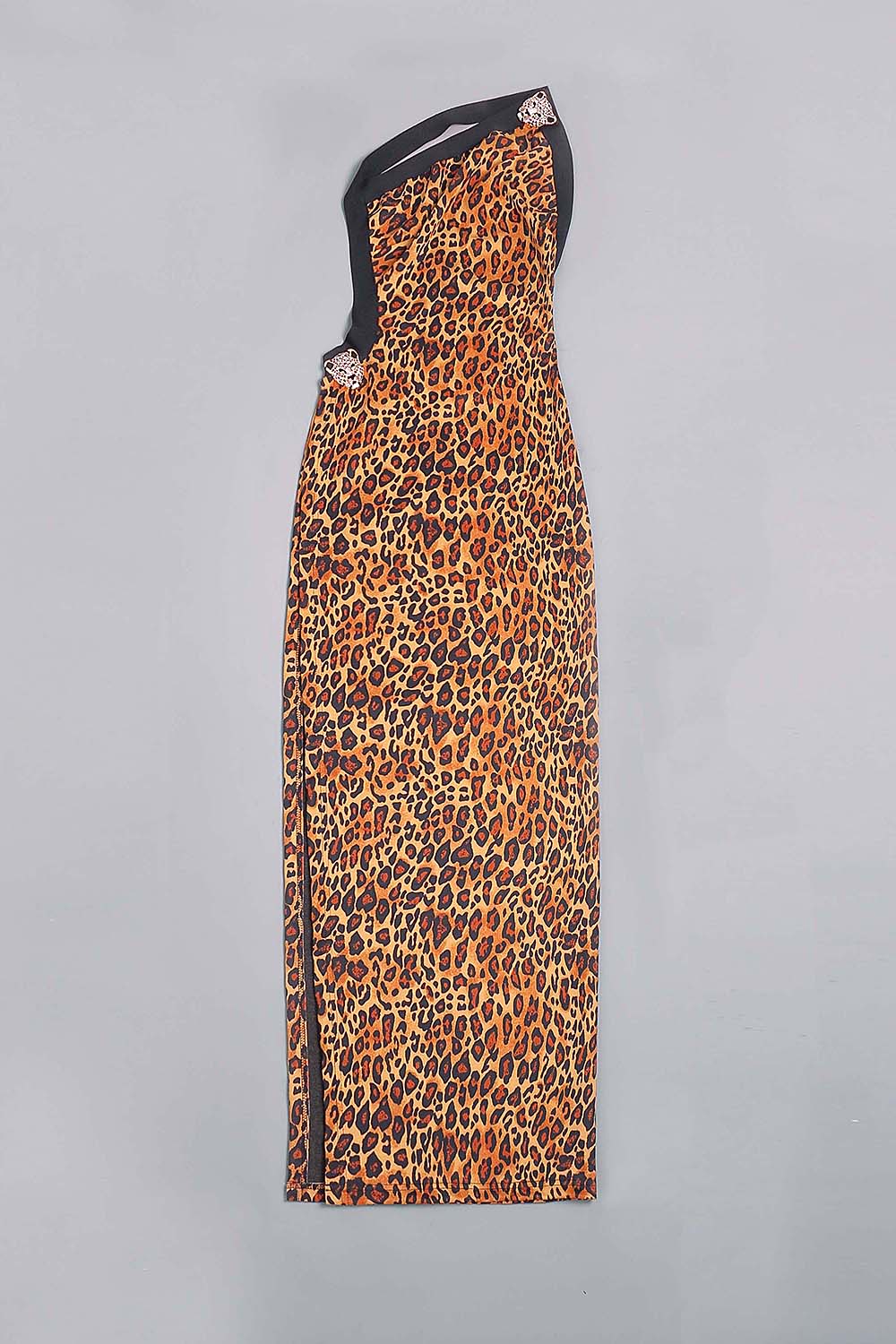 Robe longue léopard à une épaule fendue haute
