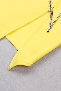 Minivestido ajustado sin tirantes con flores de cristal y espalda amarilla