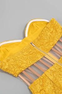 Vestido midi de malla delgada con bordado sin tirantes en amarillo azul cielo